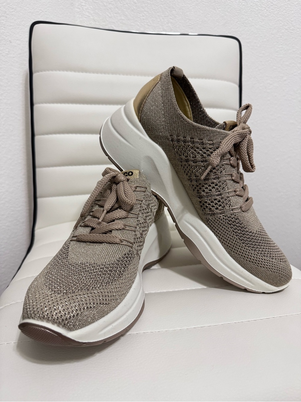 IGI& Co Women’s Knit Platform Sneakers in gold Taupe size 40